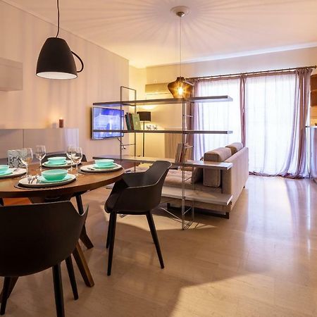 Kleio - Spacious Apartment In Glyfada Athens Luaran gambar