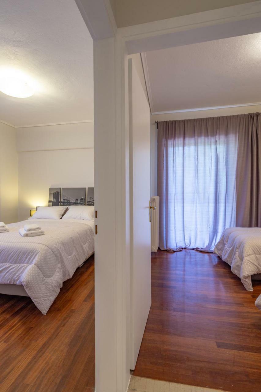 Kleio - Spacious Apartment In Glyfada Athens Luaran gambar