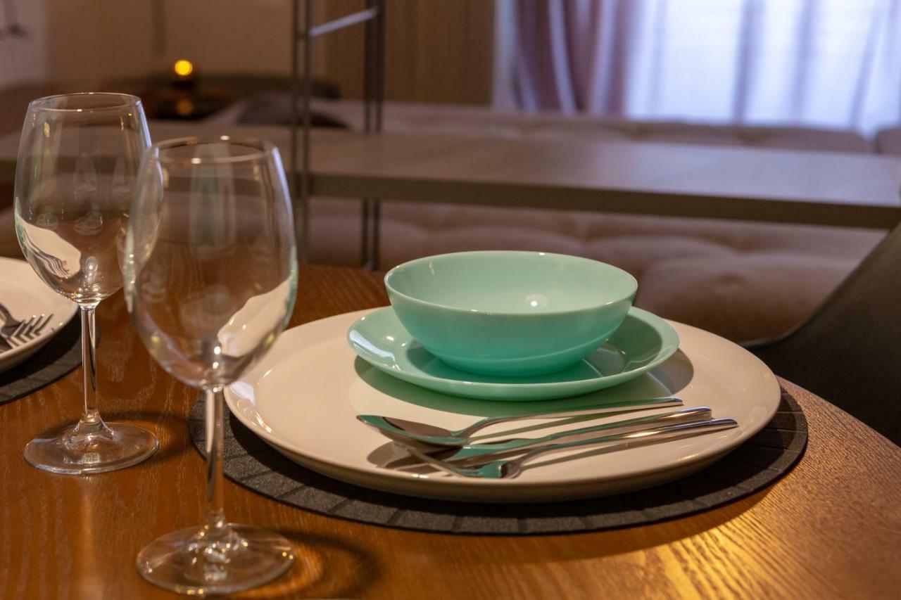 Kleio - Spacious Apartment In Glyfada Athens Luaran gambar