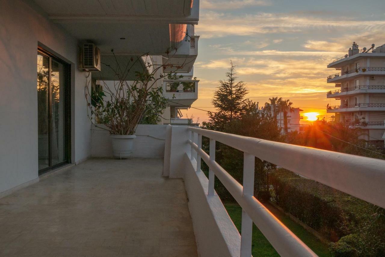 Kleio - Spacious Apartment In Glyfada Athens Luaran gambar